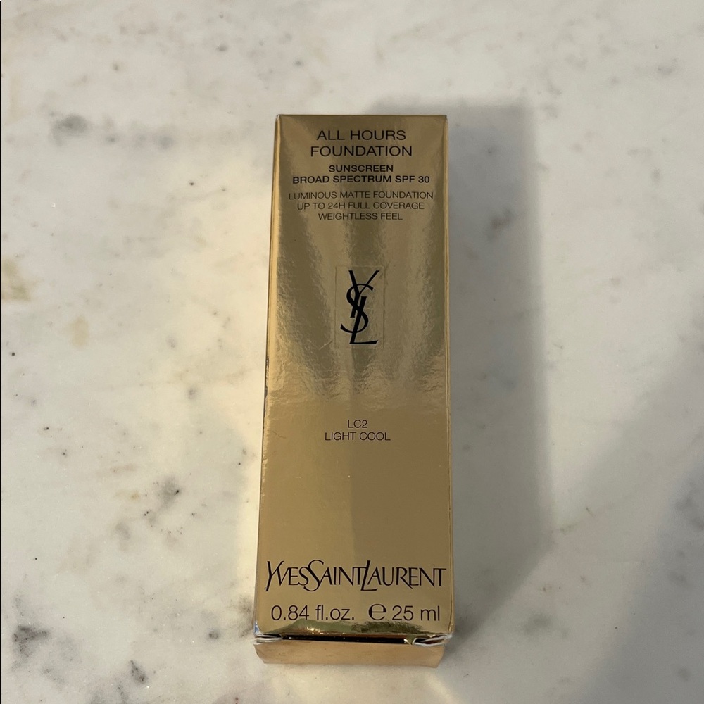 Yves Saint Laurent Gold Boxed All Hours Foundation - LC2 Light Cool